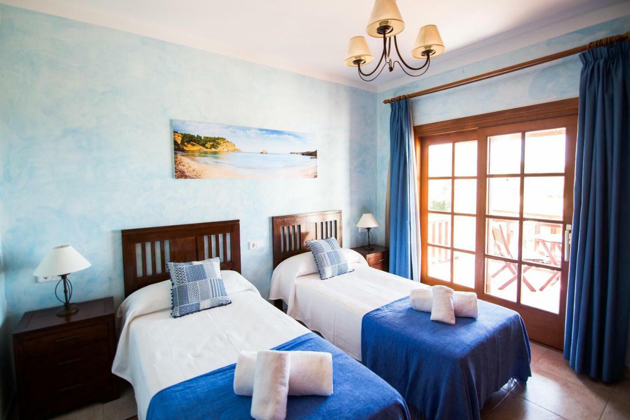 Villa Ca Na Vinya Cala Tarida  Ngoại thất bức ảnh