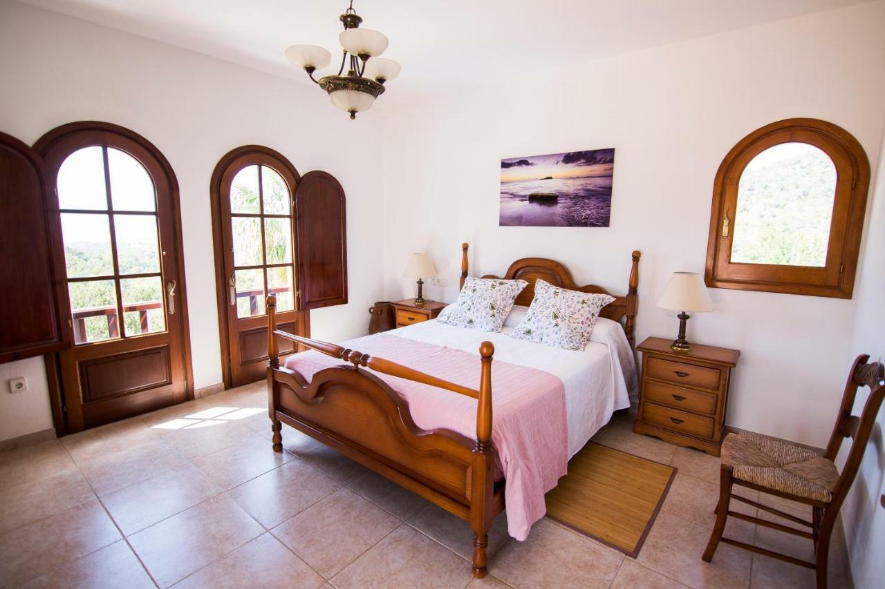 Villa Ca Na Vinya Cala Tarida  Ngoại thất bức ảnh
