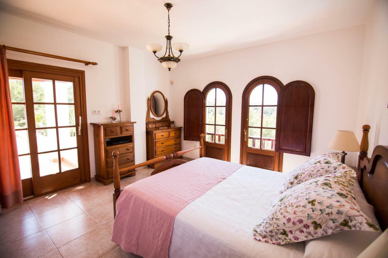 Villa Ca Na Vinya Cala Tarida  Ngoại thất bức ảnh