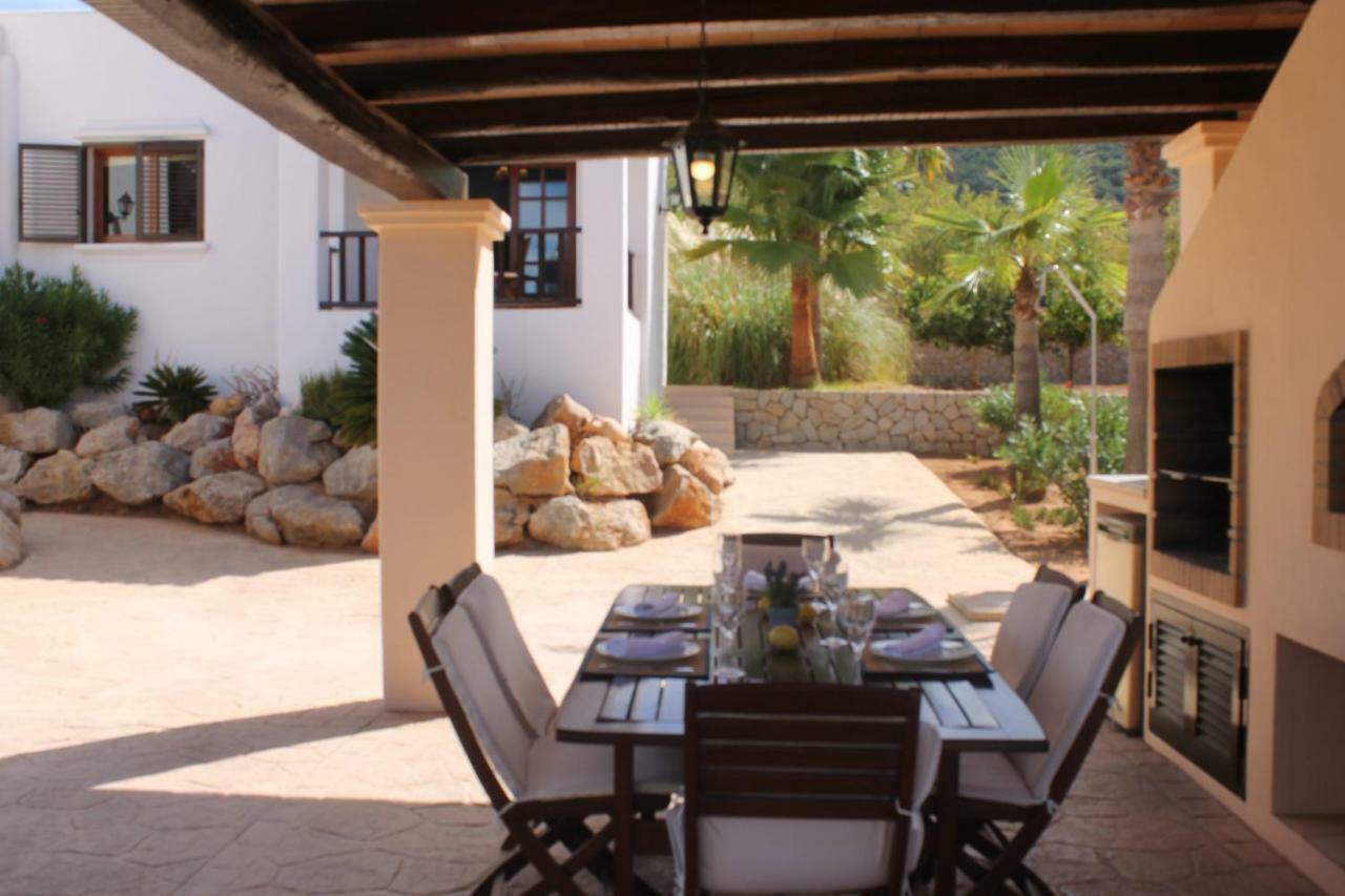 Villa Ca Na Vinya Cala Tarida  Ngoại thất bức ảnh